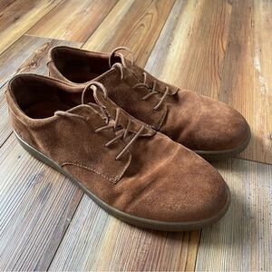 Born suede men’s casual shoe